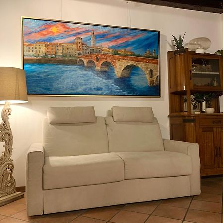 Casa Al Teatro Apartment Верона Екстериор снимка